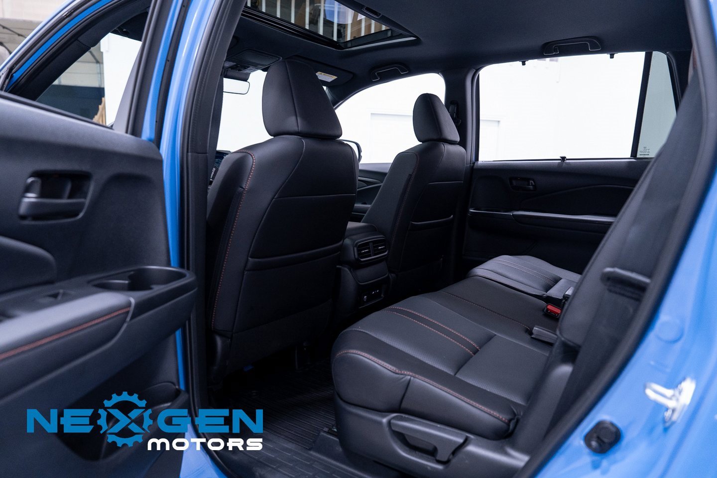 Used 2025 Honda Passport TrailSport image 36