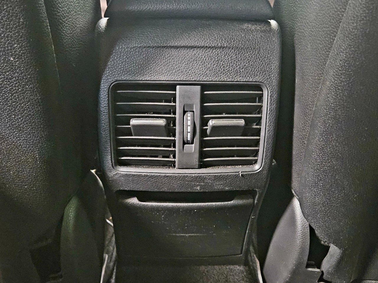 Used 2018 Mercedes-Benz CLA 250 CLA 250 4MATIC COUPE image 32