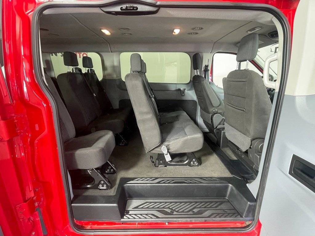 Used 2018 Ford Transit 350 XL image 9