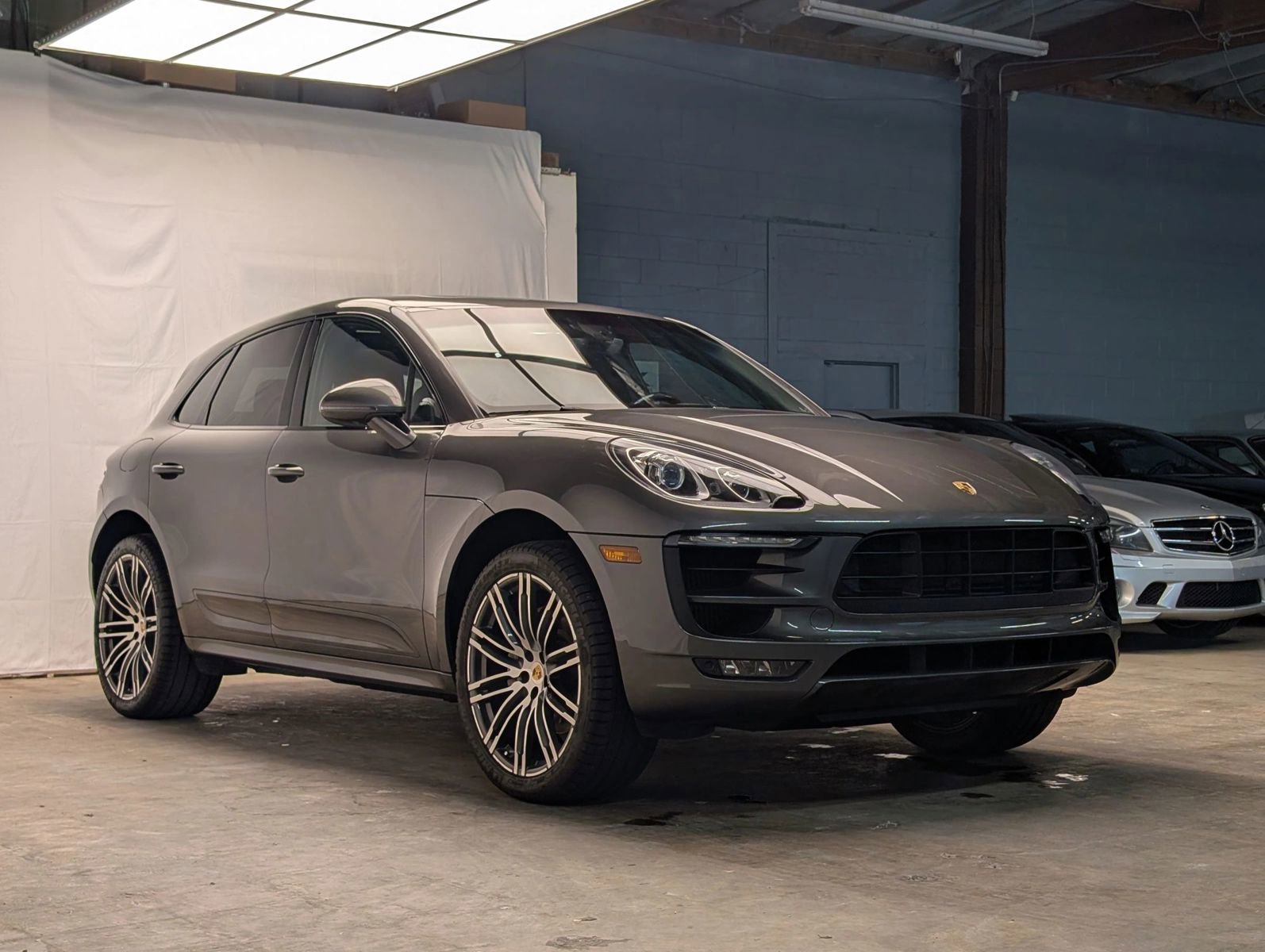Used 2015 Porsche Macan S AWD/4WD image 1
