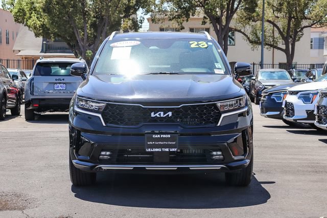 Certified 2023 Kia Sorento EX FWD image 3