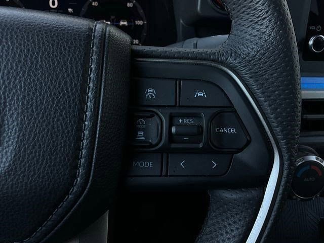 Used 2025 Toyota Tacoma TRD Off-Road image 29