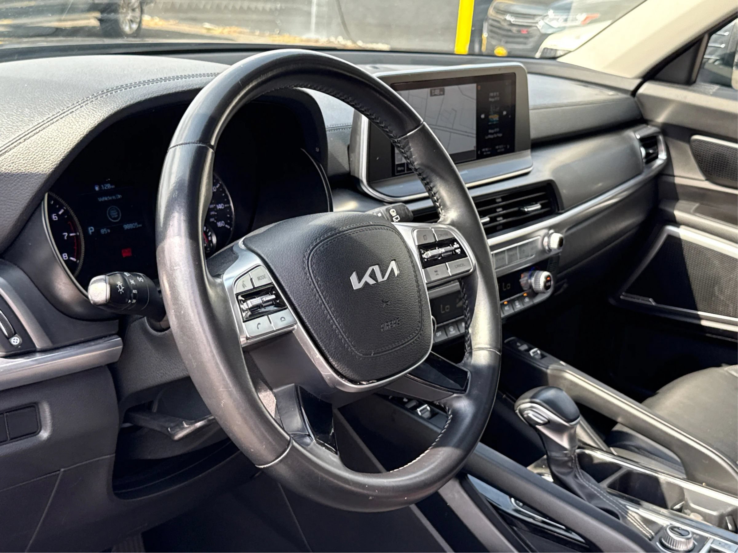 Used 2022 Kia Telluride S AWD/4WD image 16