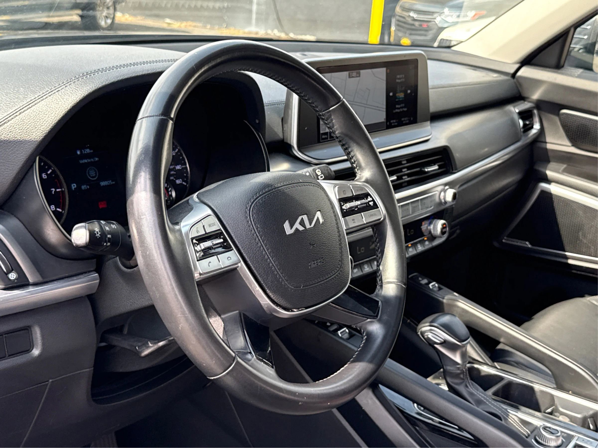 Used 2022 Kia Telluride S AWD/4WD image 16