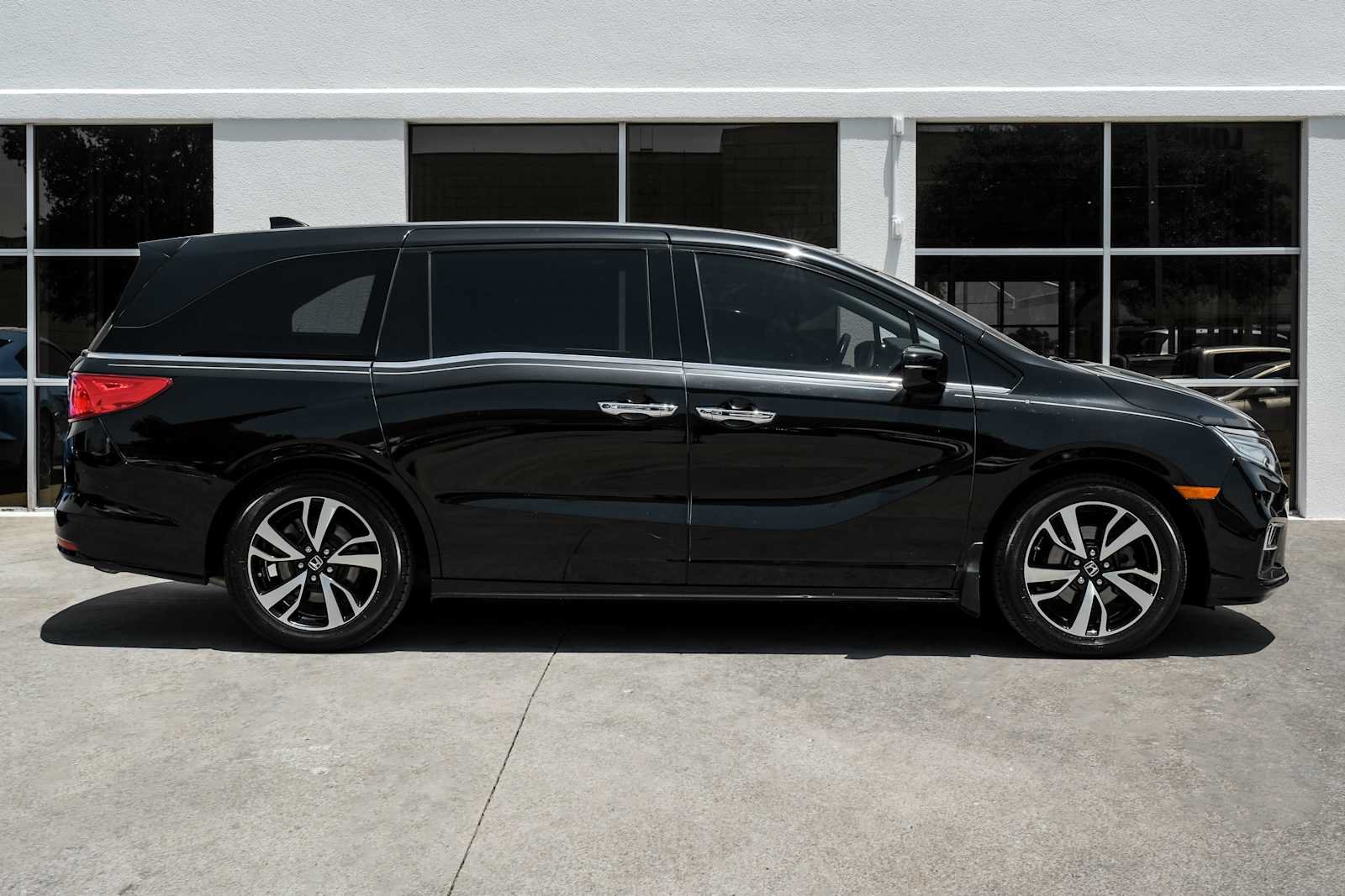 Used 2020 Honda Odyssey Elite image 8