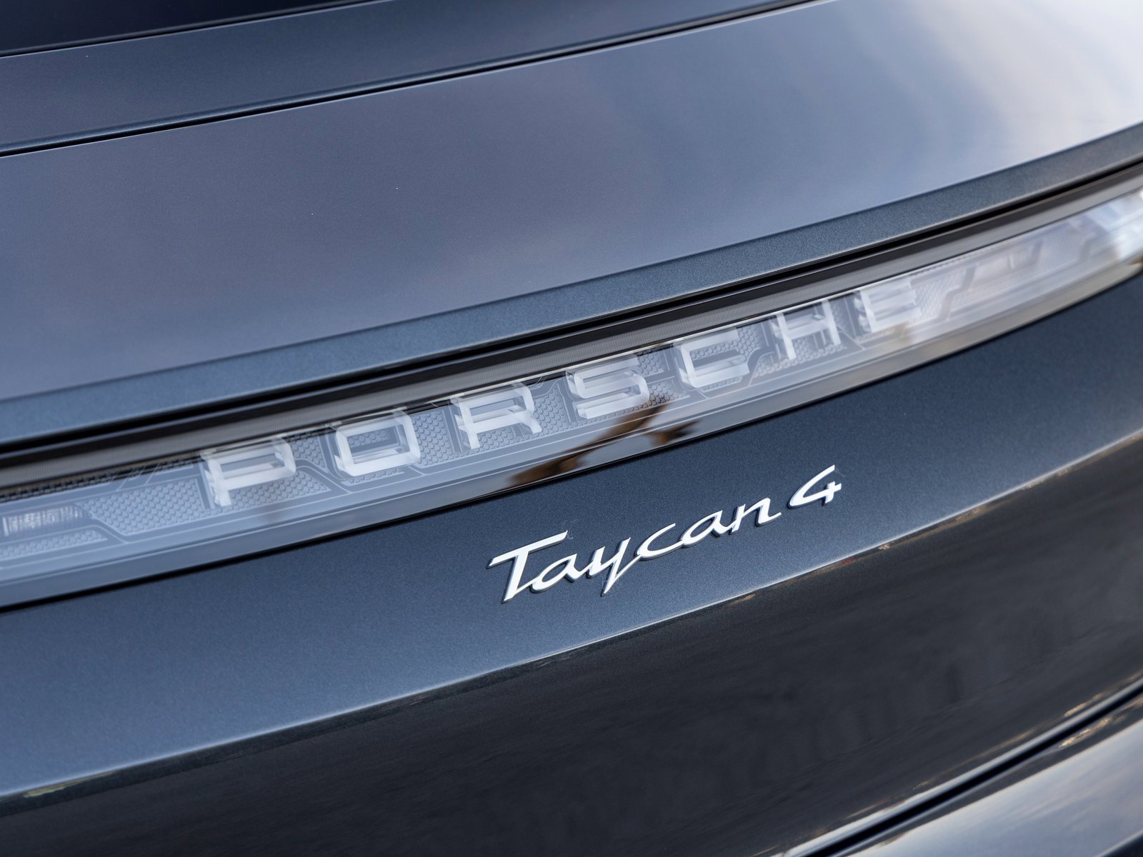 New 2026 Porsche Taycan image 20