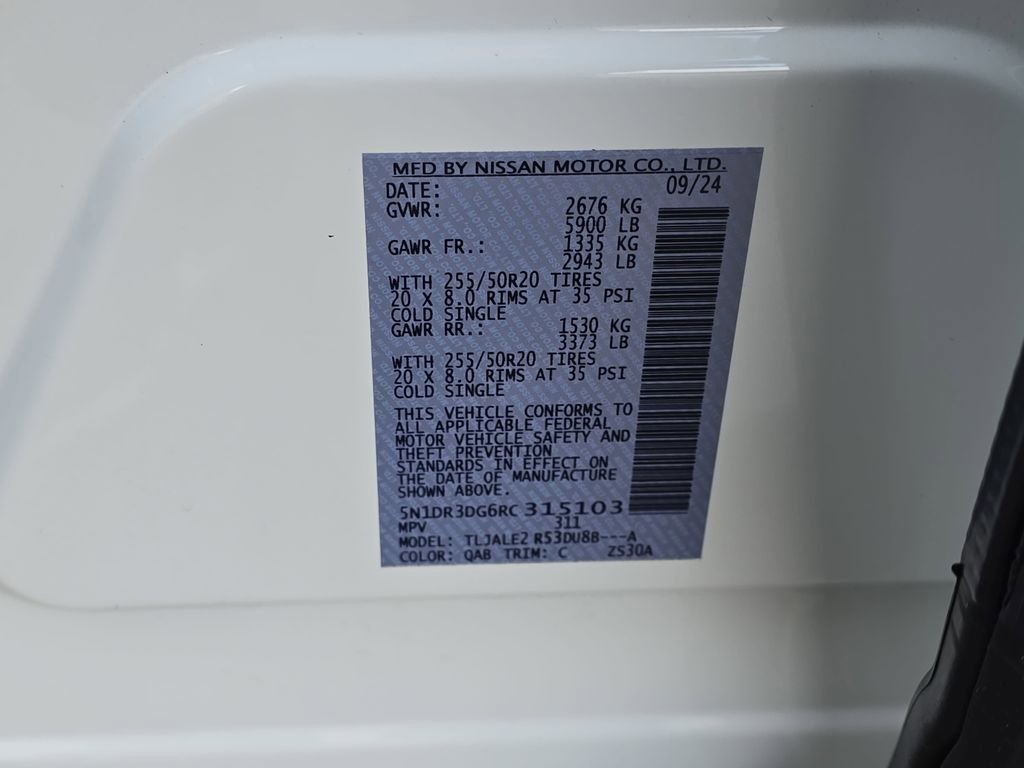 Used 2024 Nissan Pathfinder Platinum w/ Black Appearance Package image 40