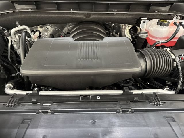 New 2026 GMC Yukon XL AT4 w/ LPO, Floor Liner Package AWD/4WD image 30