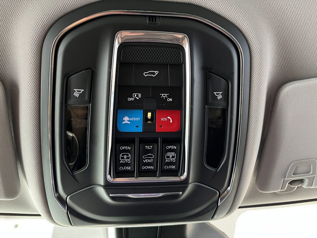 Used 2022 Jeep Grand Cherokee L Limited image 28