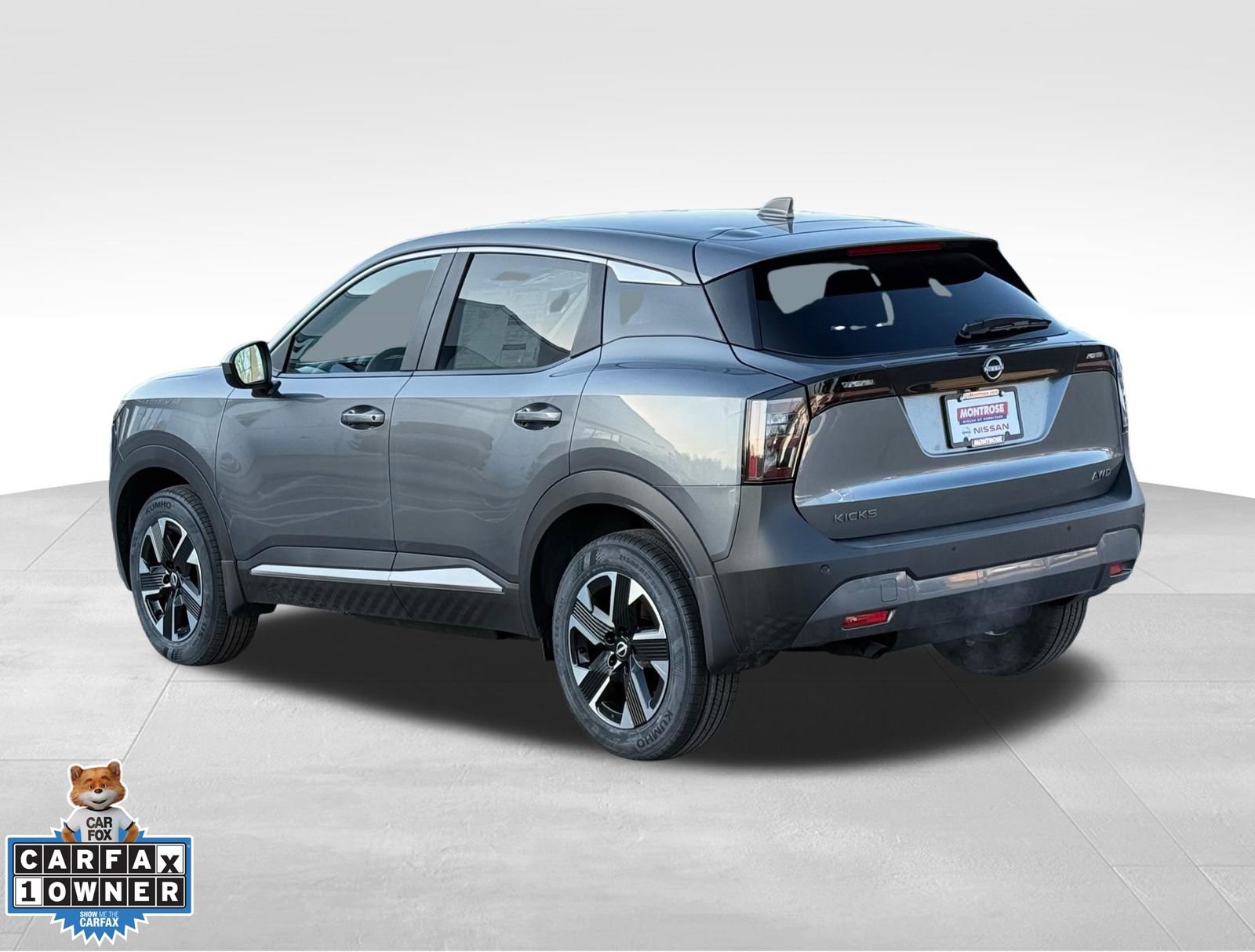 Used 2025 Nissan Kicks SV image 5