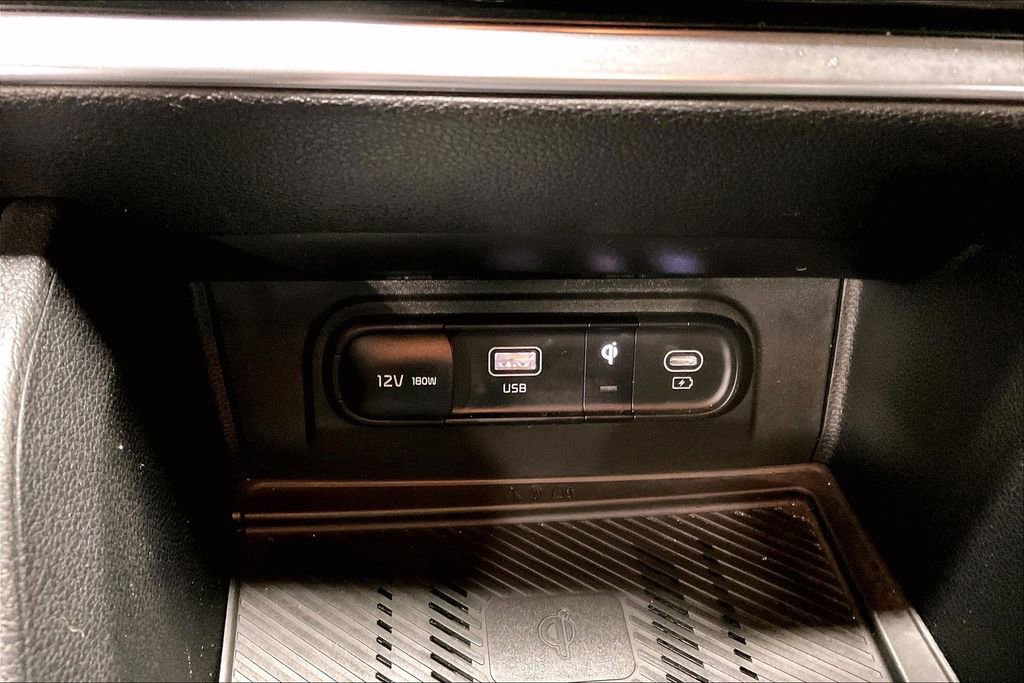 Used 2023 Kia Sportage EX image 30