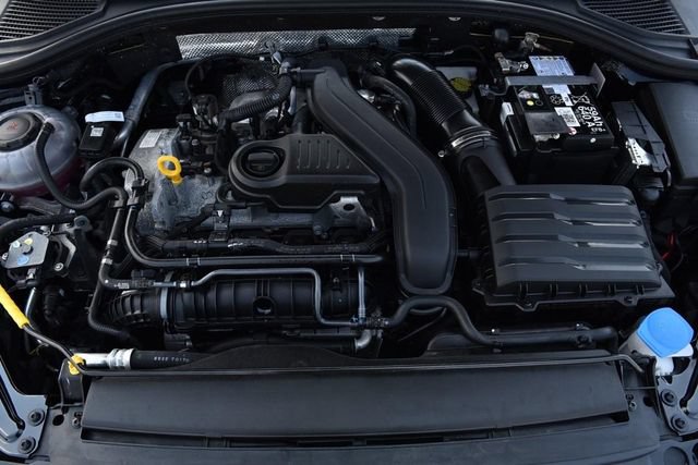 Used 2025 Volkswagen Jetta SE w/ Sunroof Package FWD image 25