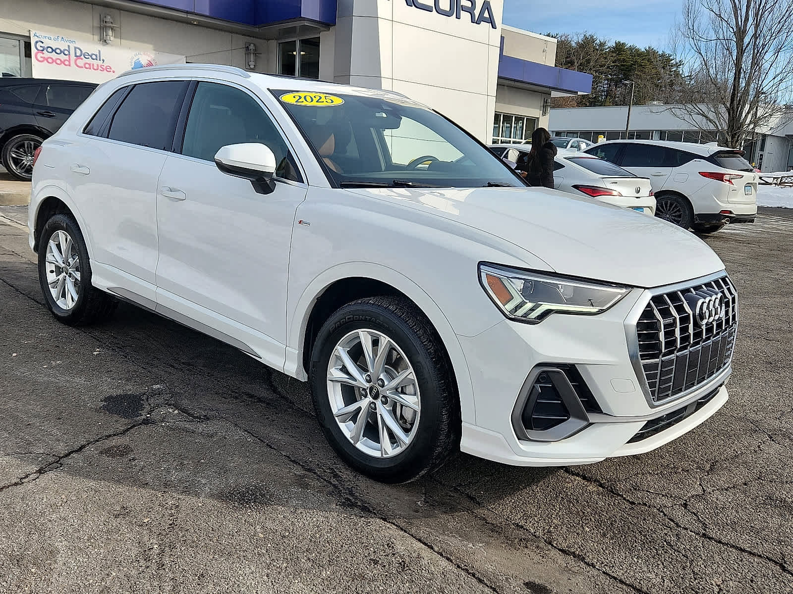 Used 2025 Audi Q3 2.0T Premium image 4