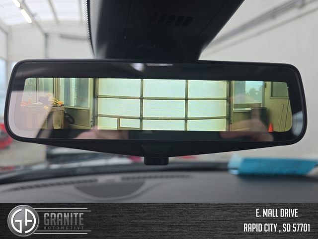 Used 2020 Buick Enclave Avenir w/ Avenir Technology Package image 35