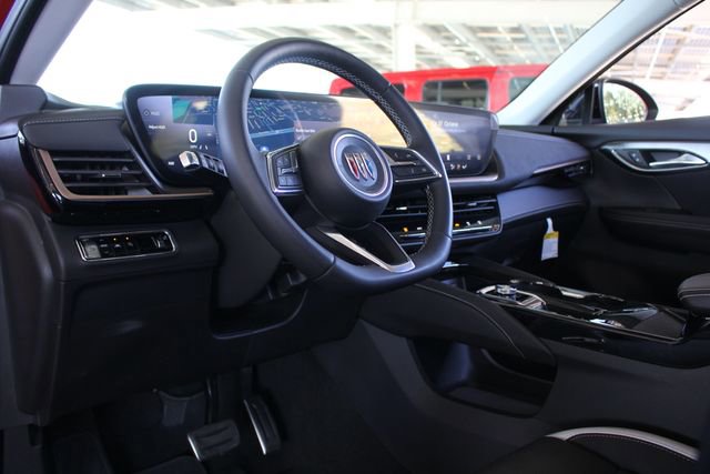 Used 2025 Buick Envision Sport Touring image 8