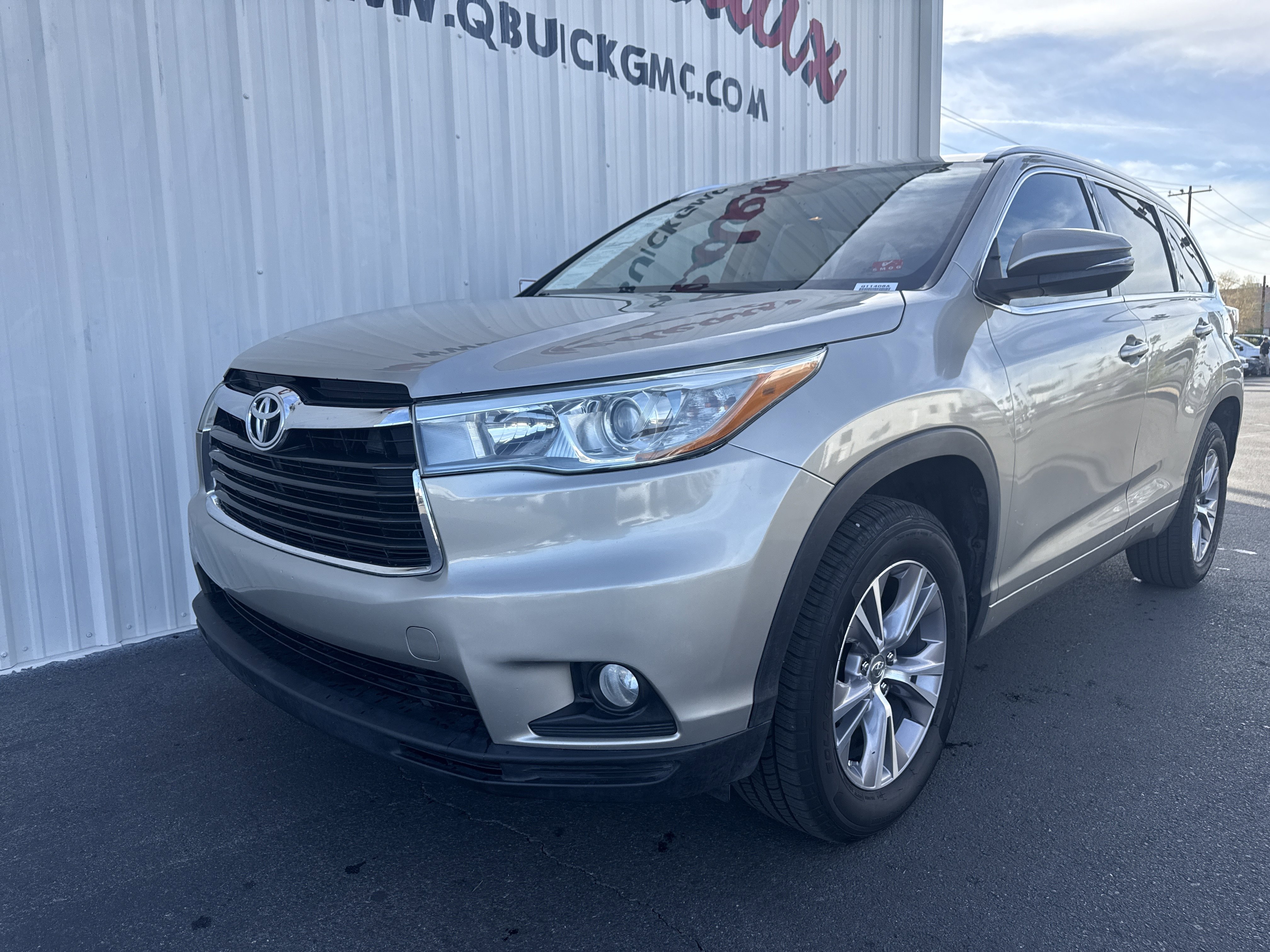 Used 2015 Toyota Highlander XLE image 7