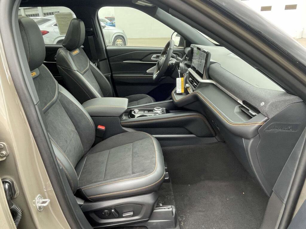 New 2026 Ford Explorer Tremor w/ Tremor Ultimate Package AWD/4WD image 23