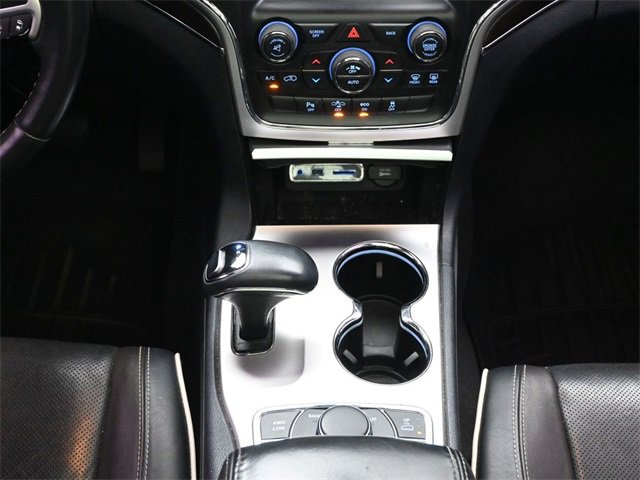 Used 2014 Jeep Grand Cherokee Overland w/ Advanced Technology Group image 27