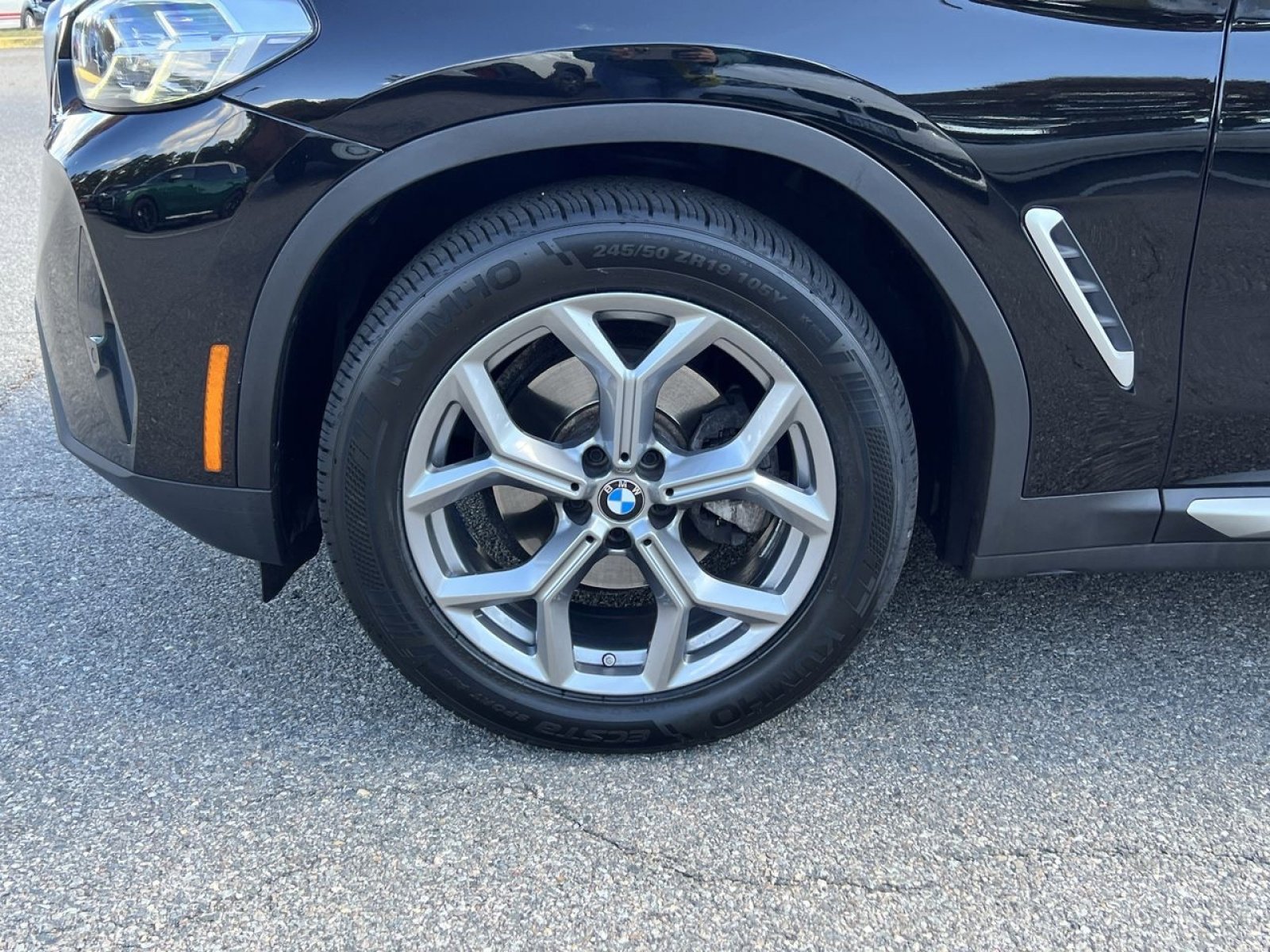 Used 2023 BMW X4 xDrive30i w/ Premium Package image 13