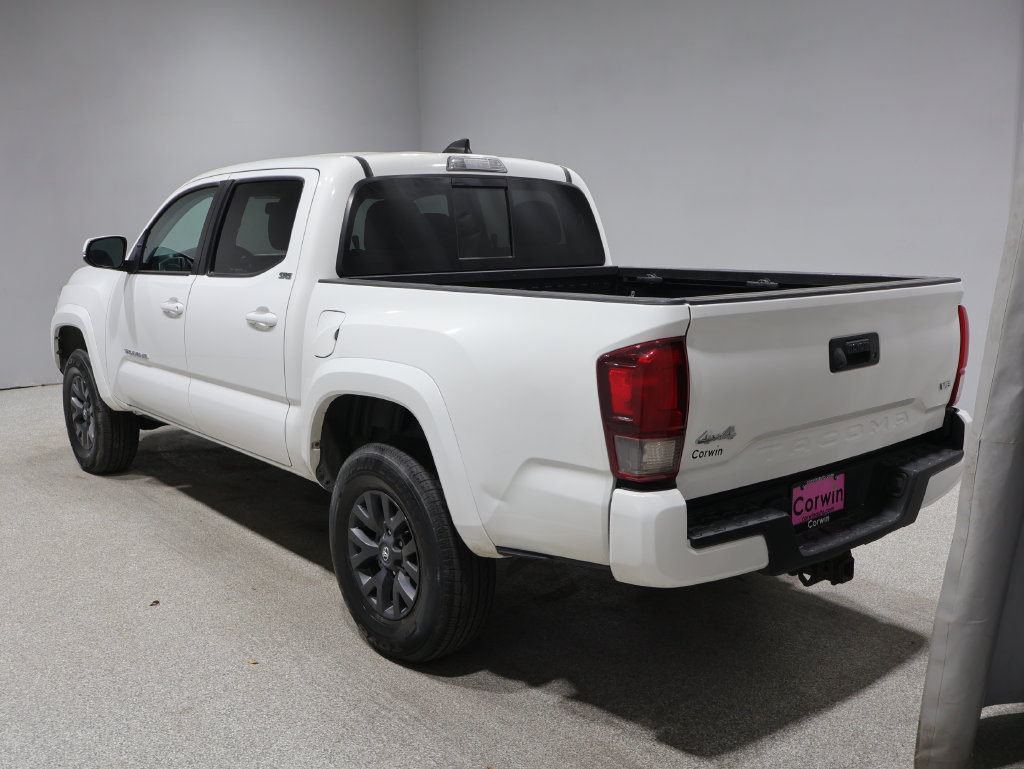 Used 2022 Toyota Tacoma SR5 w/ Technology Package AWD/4WD image 5