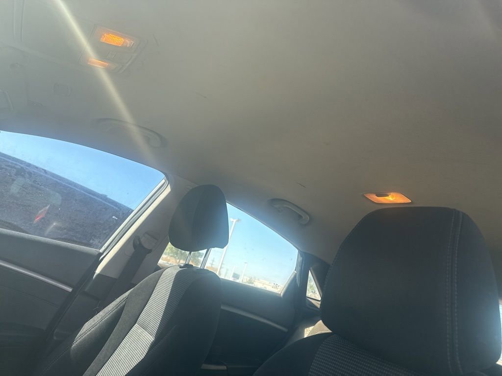 Used 2017 Hyundai Elantra GT image 6