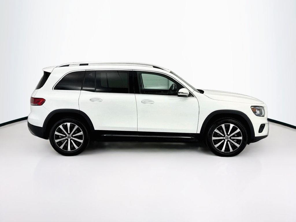 Used 2023 Mercedes-Benz GLB 250 image 4