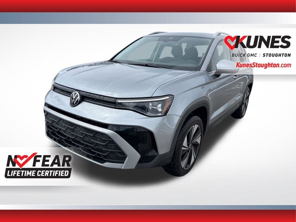 Used 2025 Volkswagen Taos SE AWD/4WD image 5