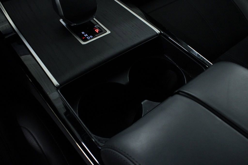 Used 2024 Land Rover Range Rover Velar Dynamic HSE image 33