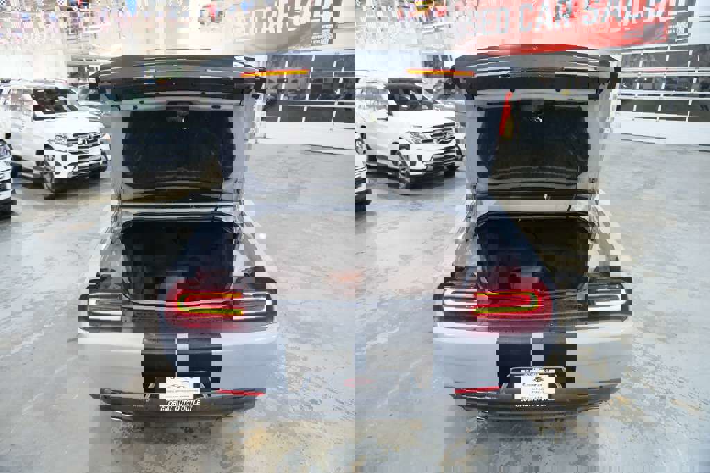 Used 2022 Dodge Challenger GT w/ Plus Package image 10