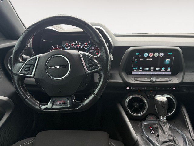 Used 2018 Chevrolet Camaro SS RWD image 4
