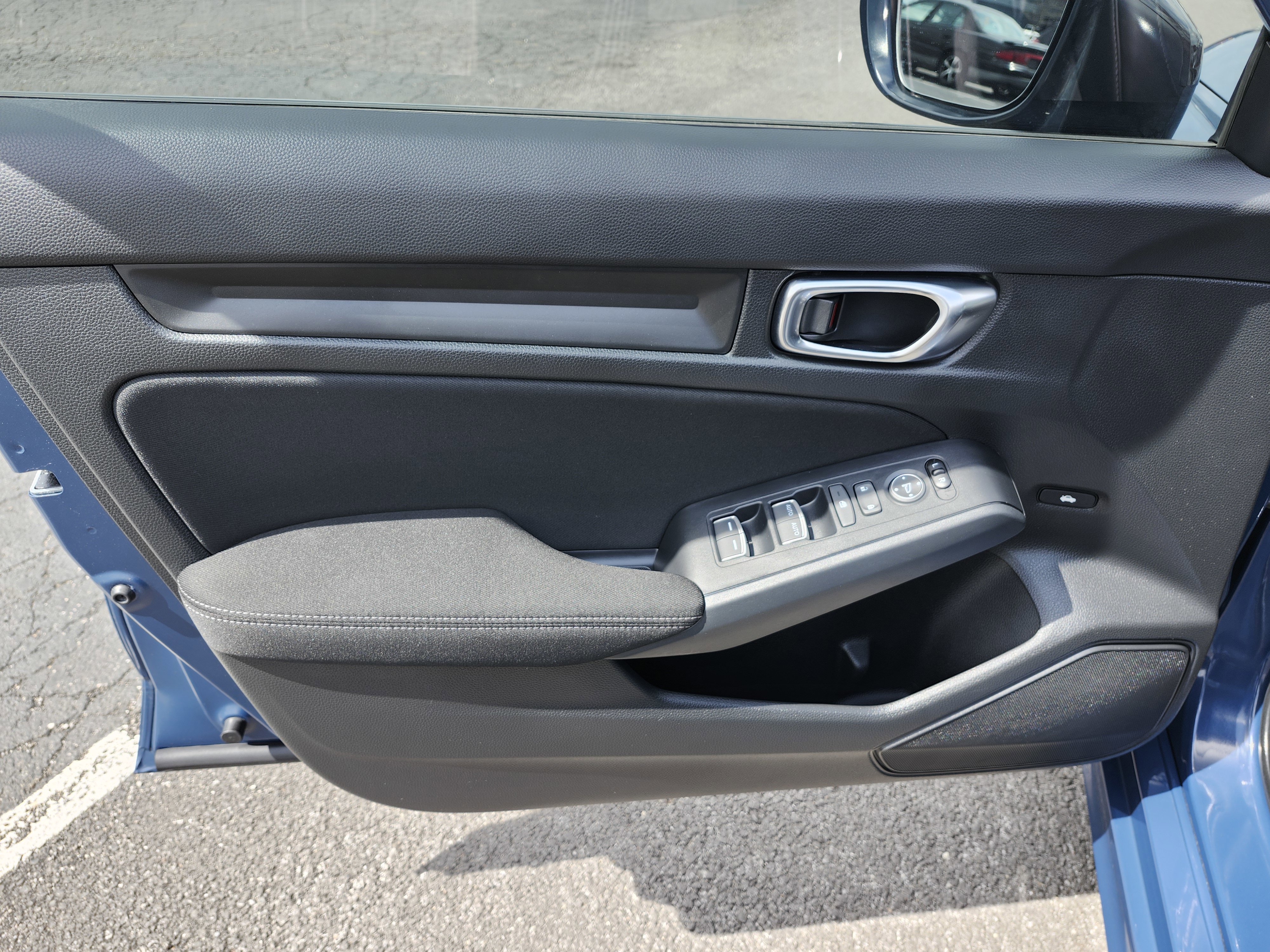Used 2025 Honda Civic Sport image 24