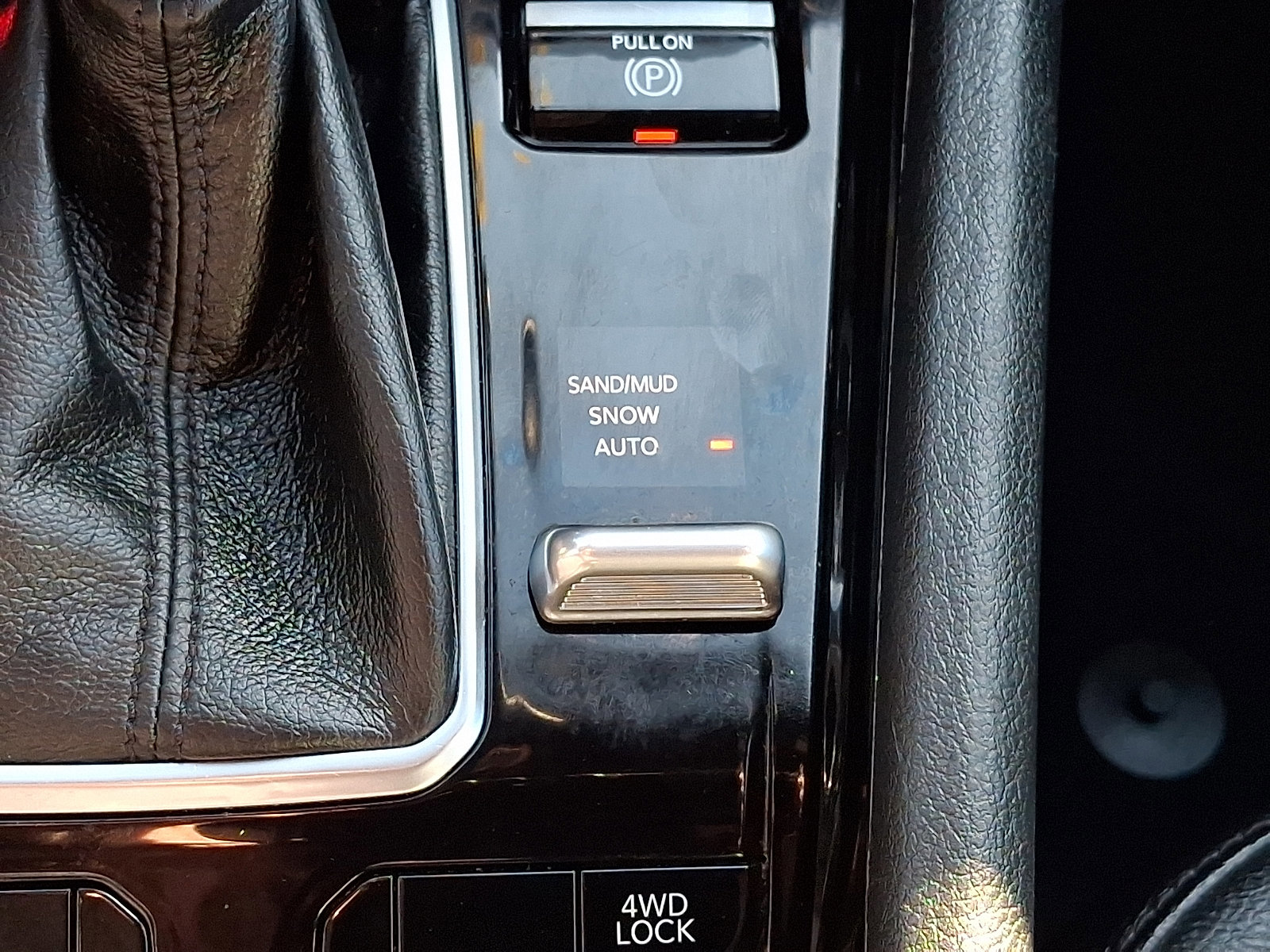Used 2024 Jeep Compass Limited AWD/4WD image 25