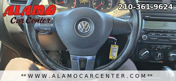 Used 2011 Volkswagen Jetta SE FWD image 33