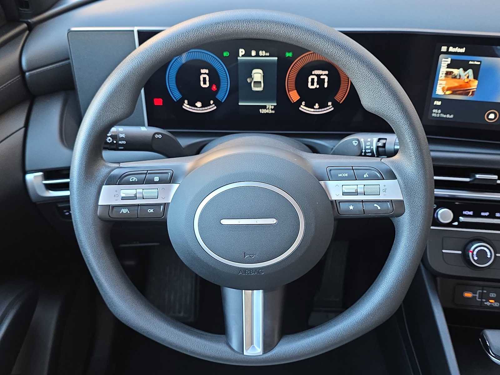 Used 2025 Hyundai Santa Cruz SE image 19