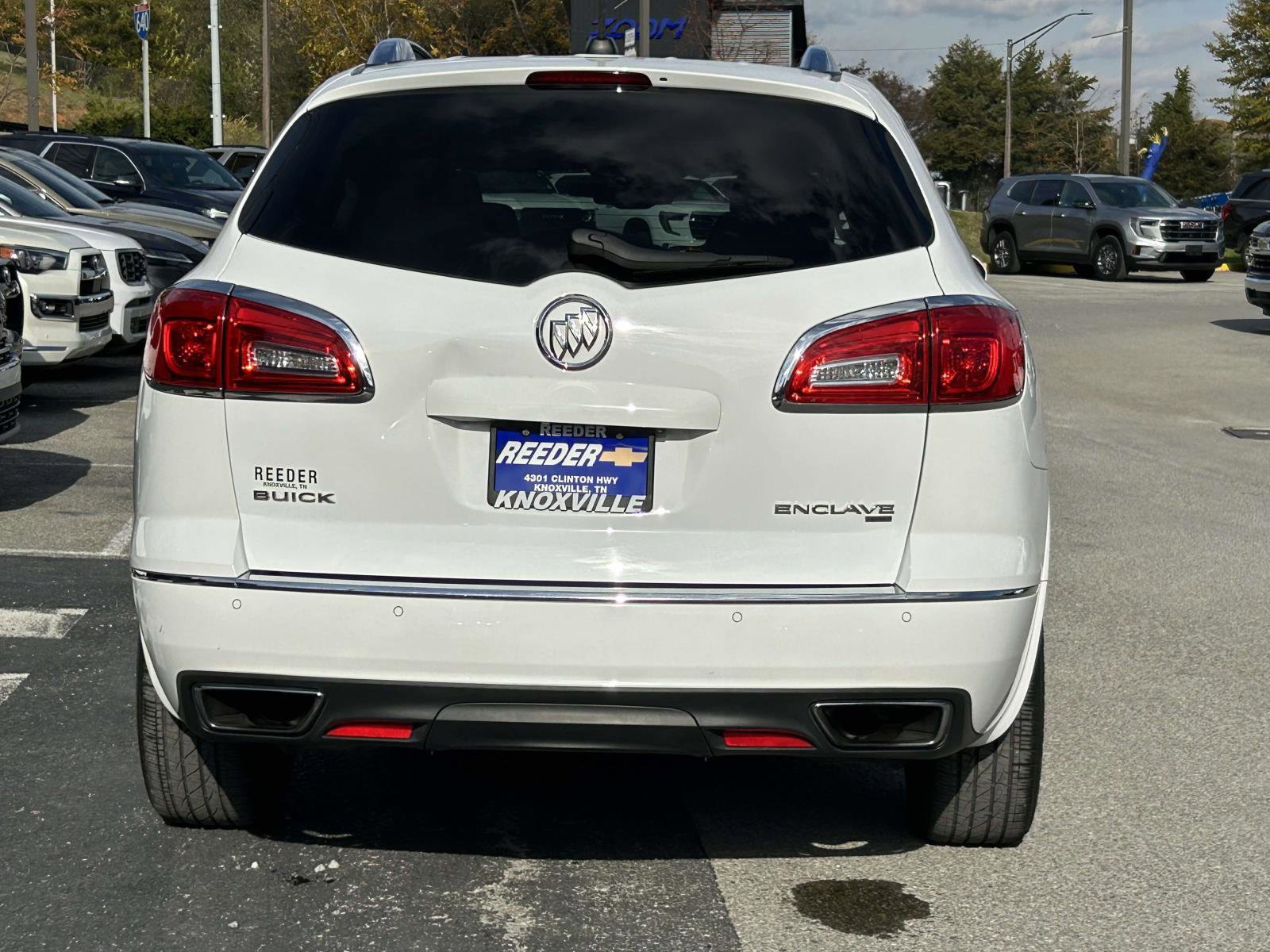 Used 2017 Buick Enclave Premium image 4