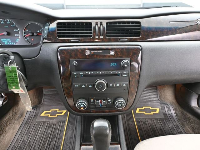 Used 2012 Chevrolet Impala LT FWD image 28