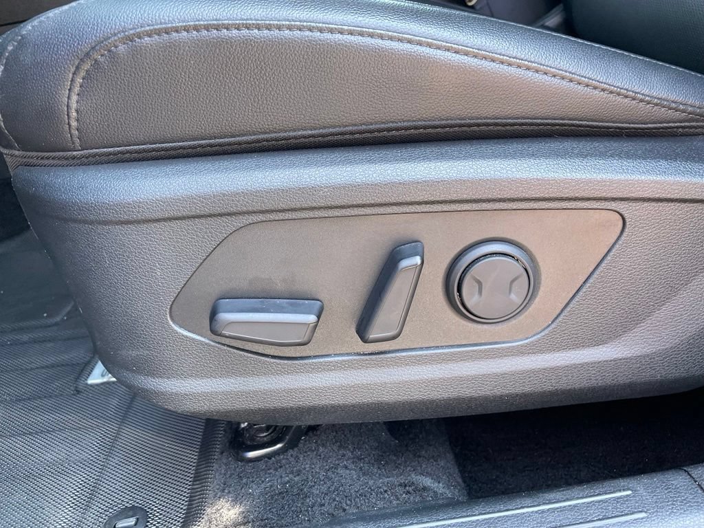 Certified 2025 Kia Sportage SX FWD image 11