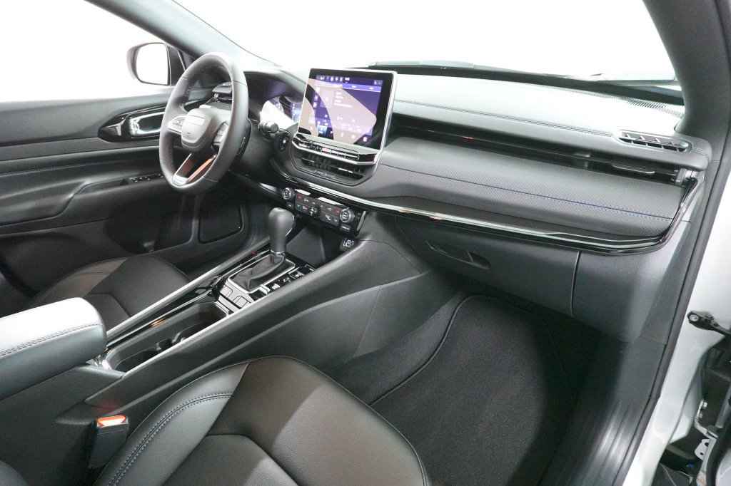 New 2026 Jeep Compass Limited AWD/4WD image 31
