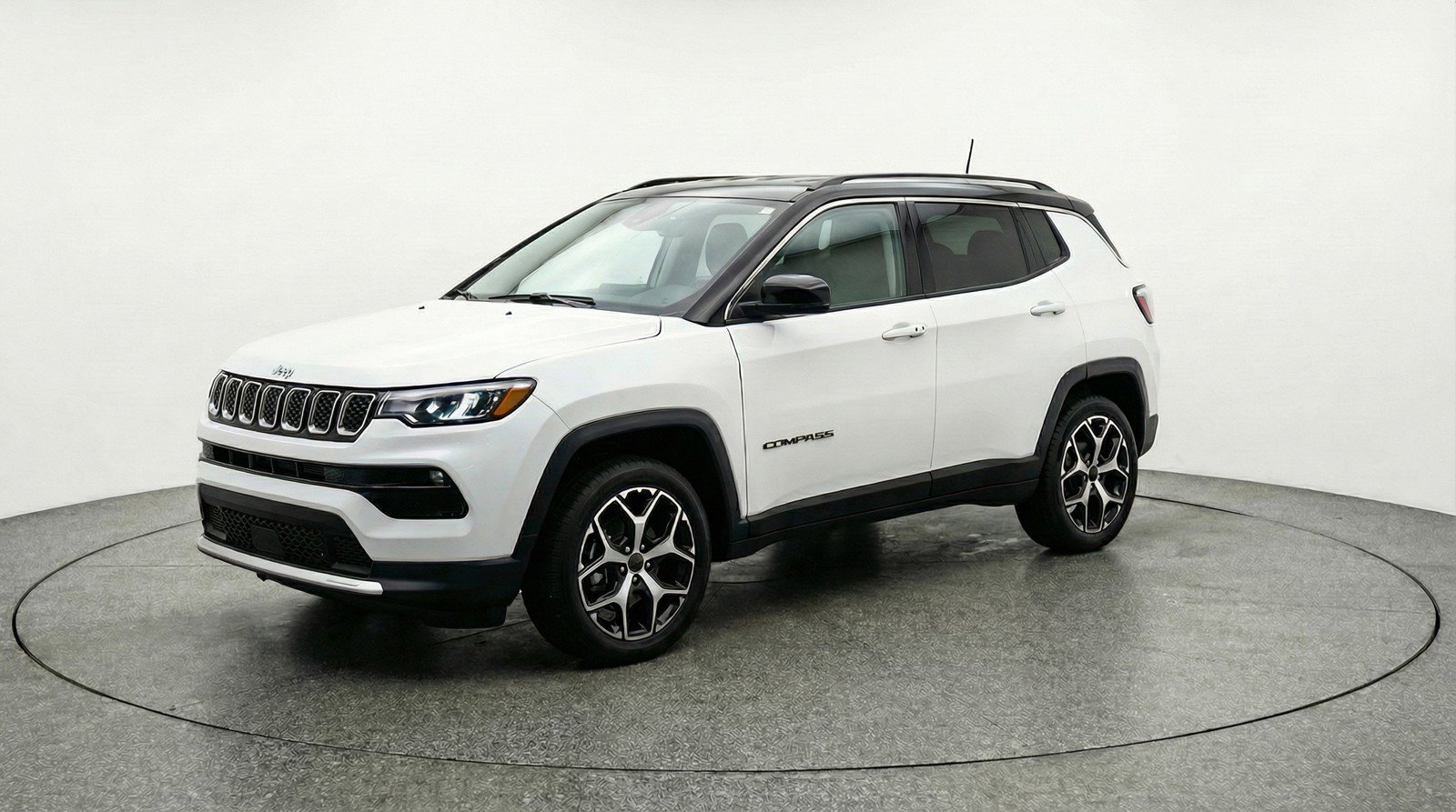 Used 2025 Jeep Compass Limited AWD/4WD image 3