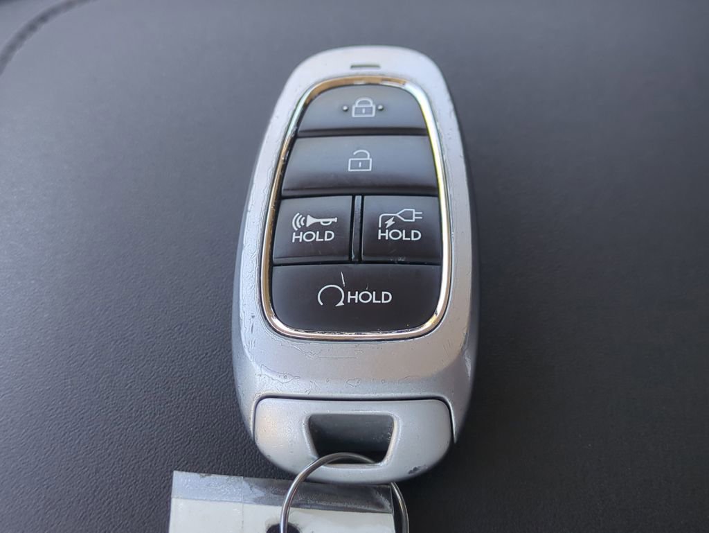 Used 2022 Hyundai Ioniq 5 SE w/ Cargo Package image 32