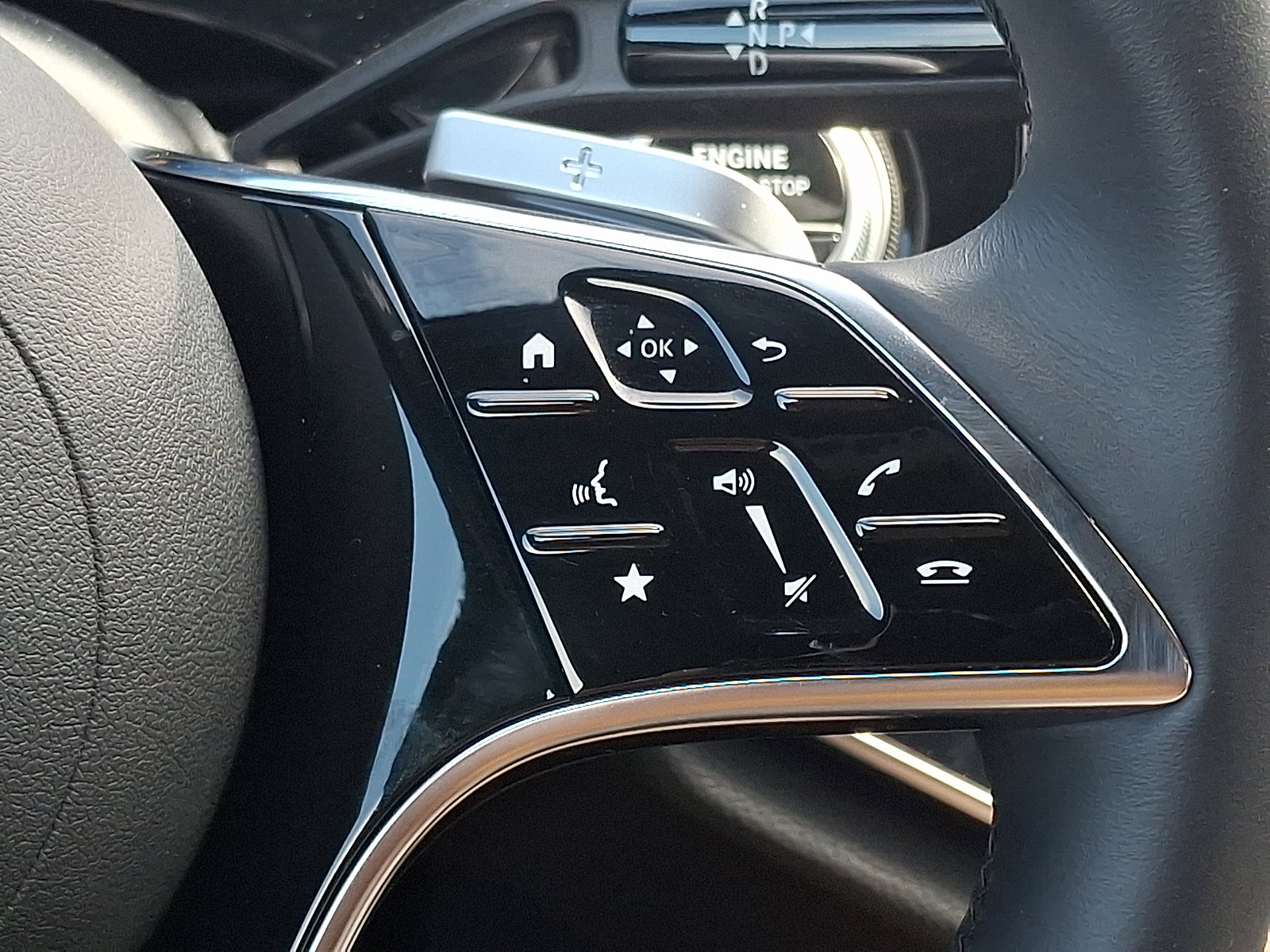 Certified 2025 Mercedes-Benz E 450 4MATIC All-Terrain Wagon image 24