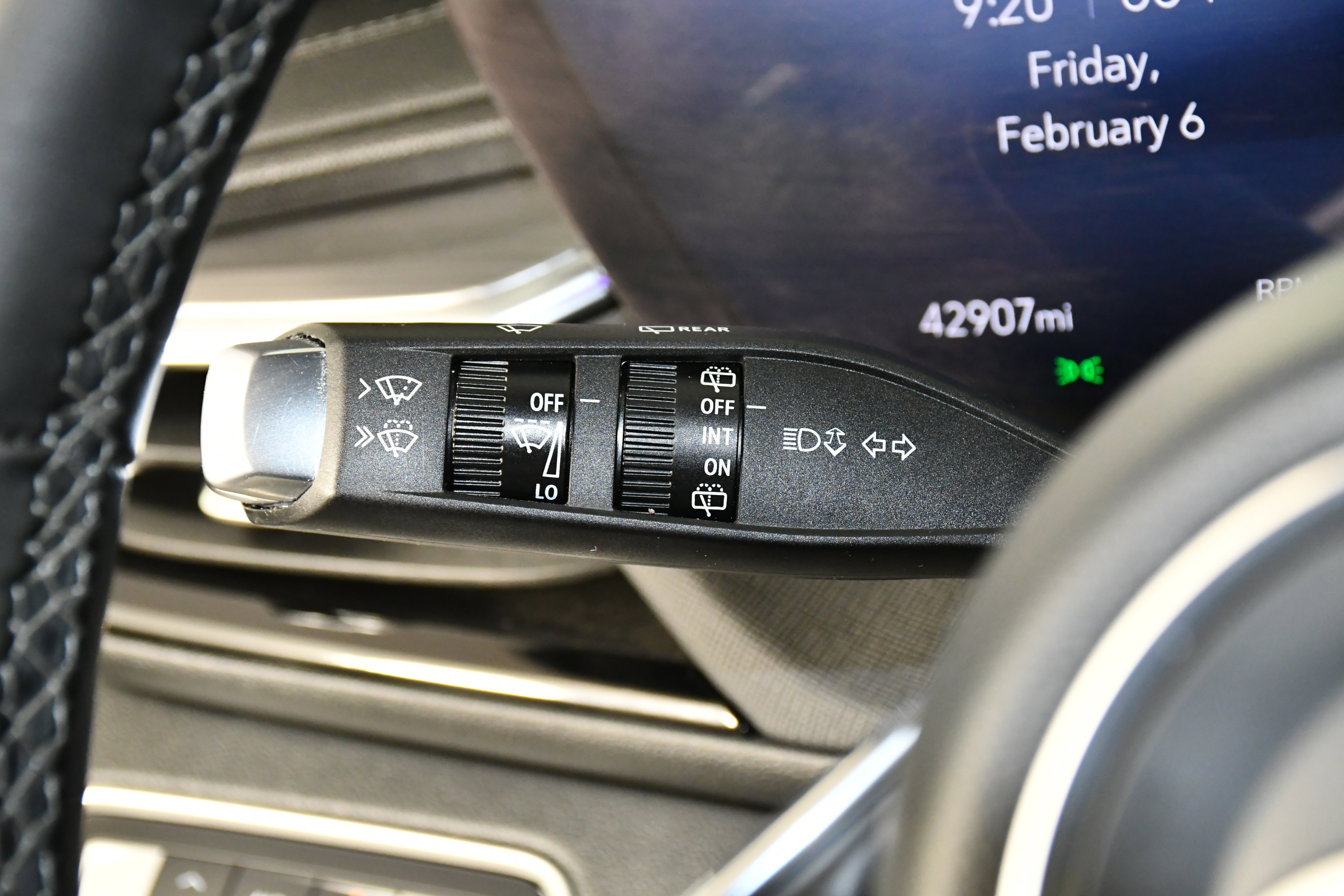 Used 2025 Buick Enclave Preferred image 22