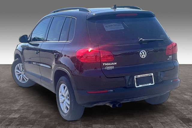 Used 2017 Volkswagen Tiguan S AWD/4WD image 12