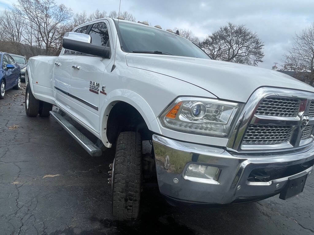 Used 2018 RAM 3500 Laramie AWD/4WD image 10