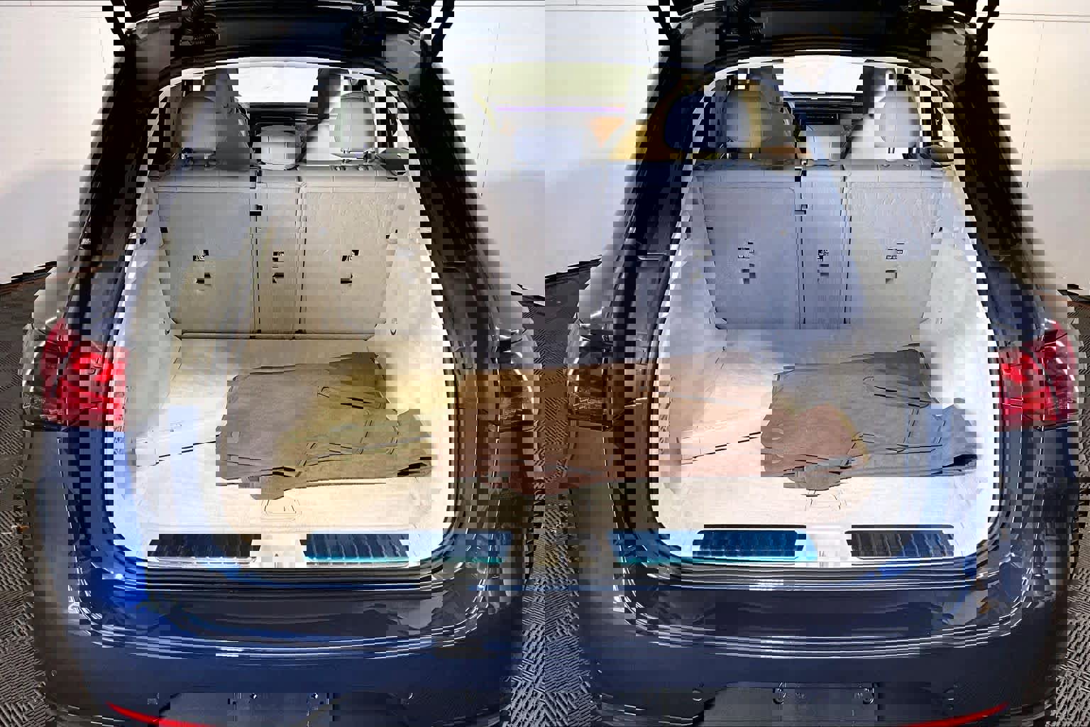 Used 2023 Mercedes-Benz EQE 350+ 4MATIC SUV image 33