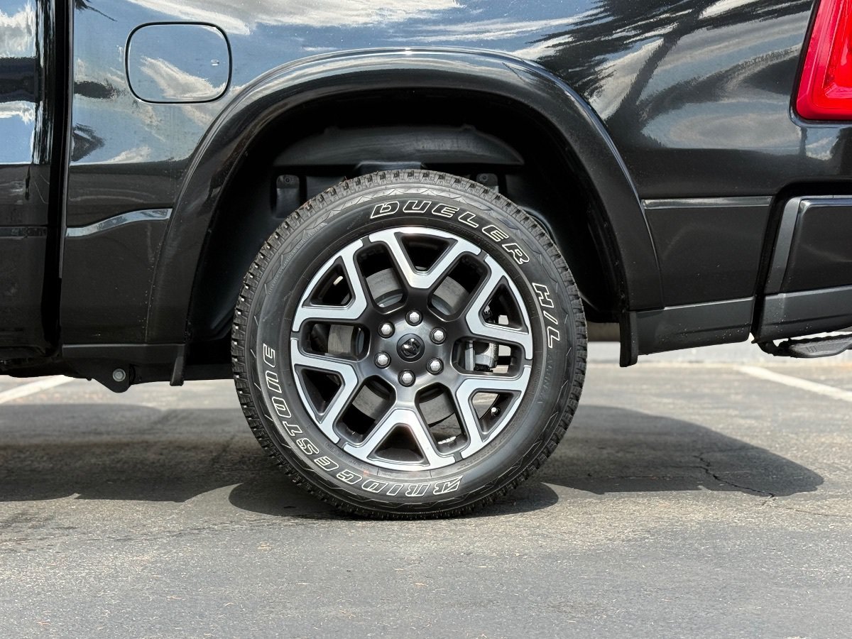 Used 2025 RAM 1500 Laramie w/ Sport Appearance Package AWD/4WD image 12
