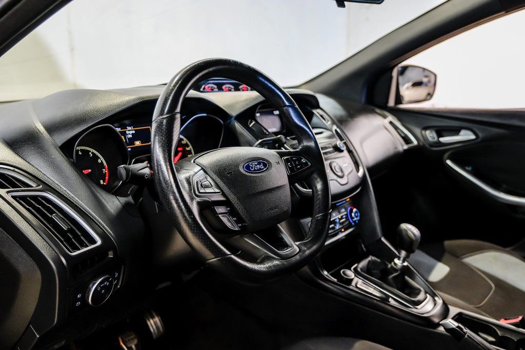 Used 2015 Ford Focus ST image 21