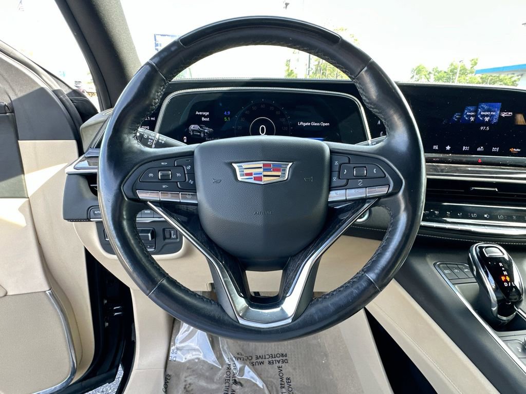 Used 2023 Cadillac Escalade Premium Luxury w/ Performance Package AWD/4WD image 11