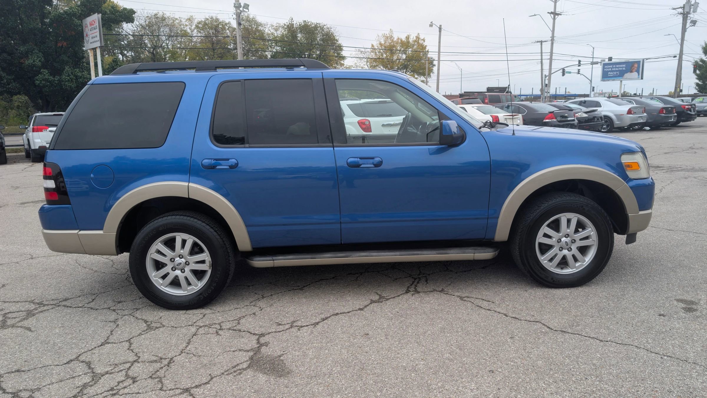 Used 2010 Ford Explorer Eddie Bauer image 6