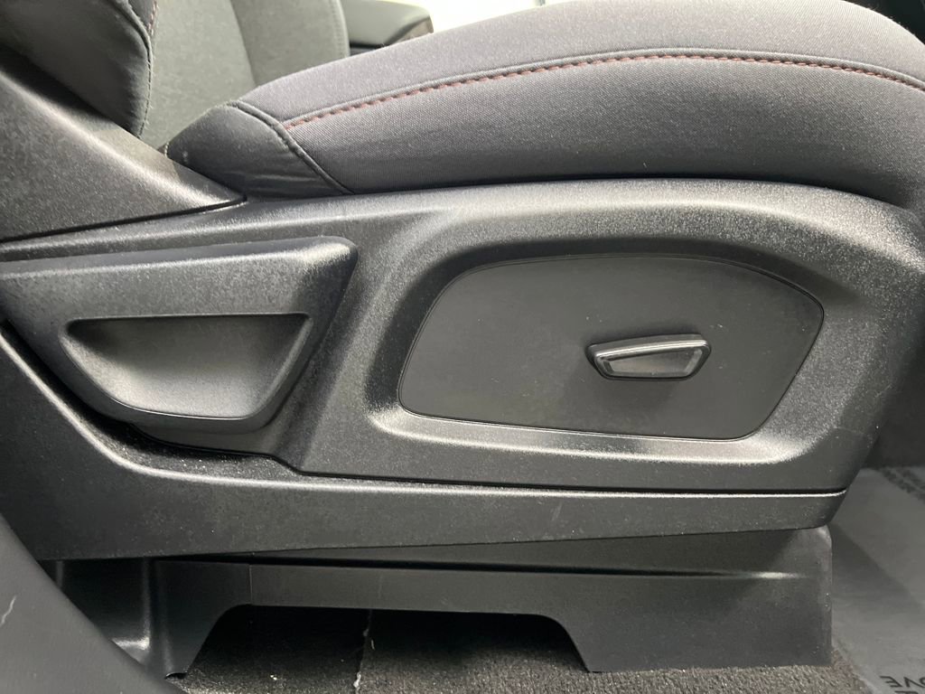 Used 2025 Ford Explorer Active image 25